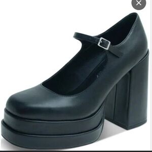 Mary Jane Buckled Black Platform Pumps, fall shoes​
